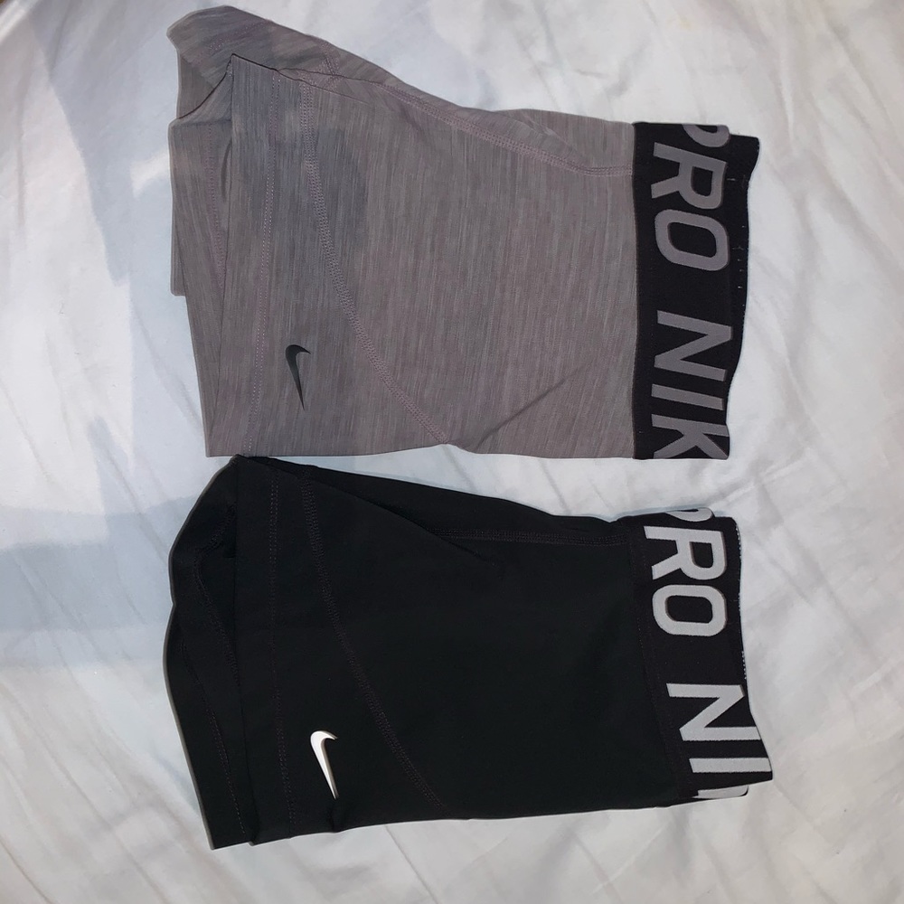 Kids medium Nike pros